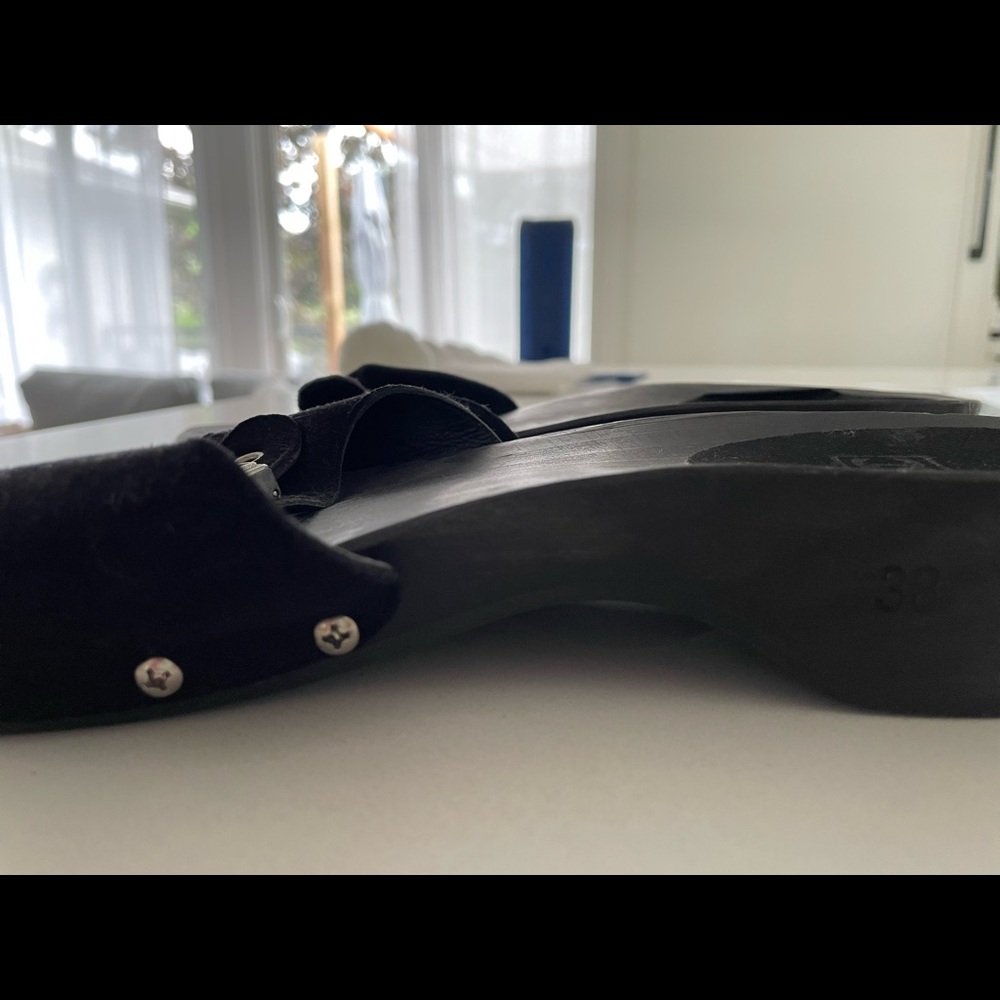 Chanel black wooden mules. Excellent condition. Authentic. - Picture 4 of 6